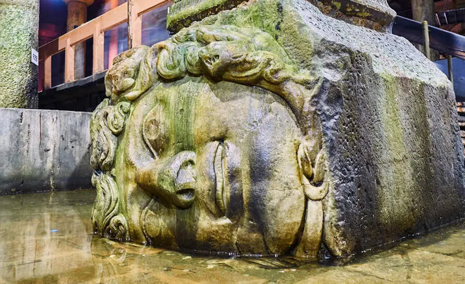 Medusa başları